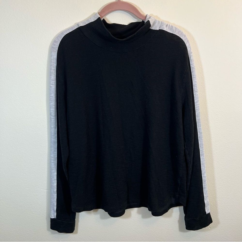 ✨ Monrow Women’s Black Gray Mock Neck Sweater Medium